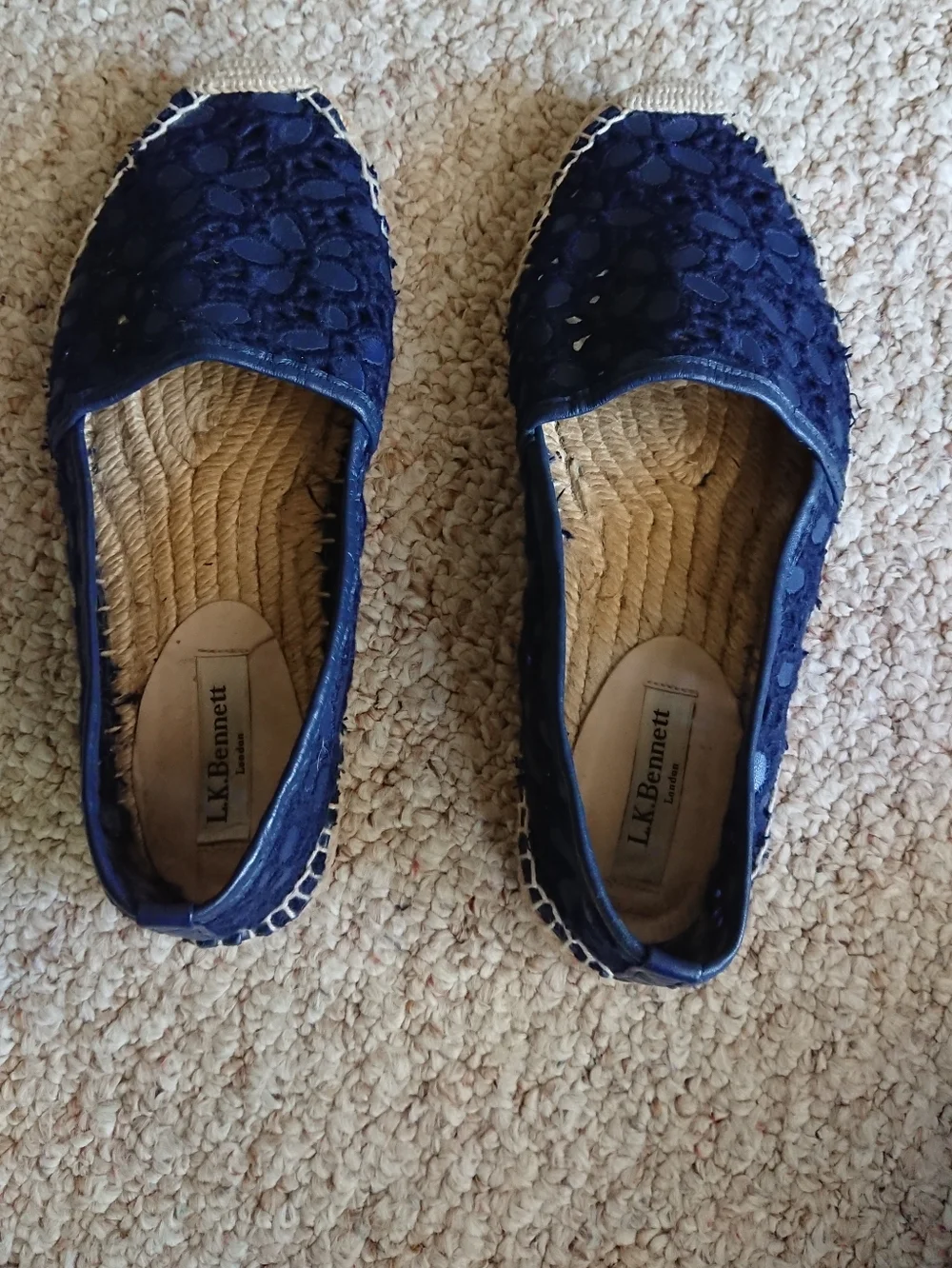 L.K. Bennett navy color Broderie Angaise Floral espadrille slip-on shoes sz 7.5